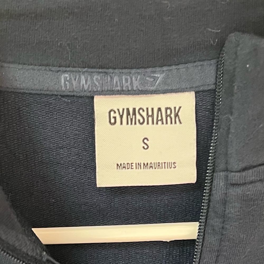 Navy blue gym shark training Pippa Pullover